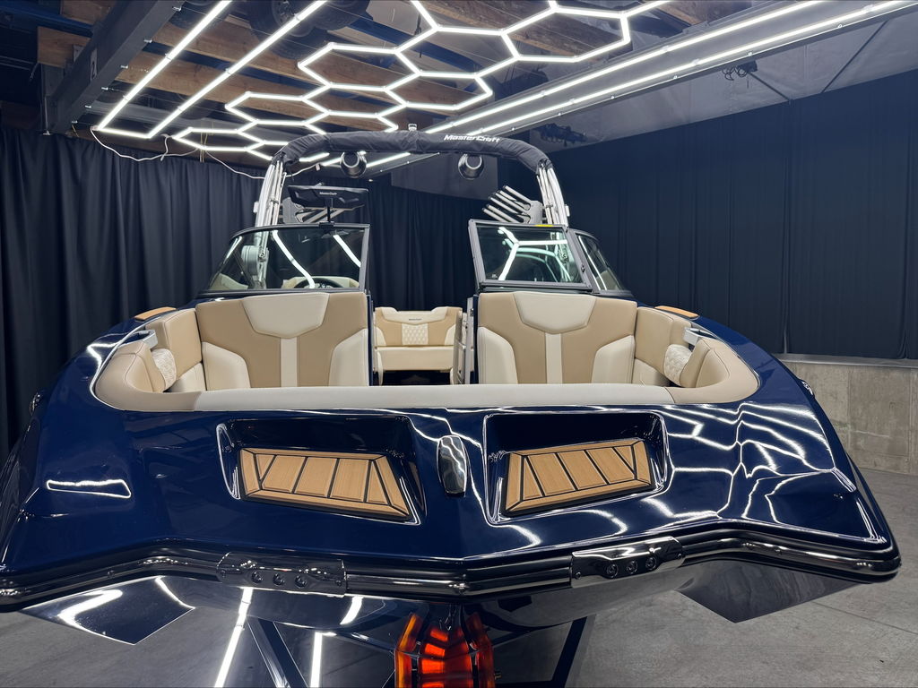 2025 MasterCraft XT24