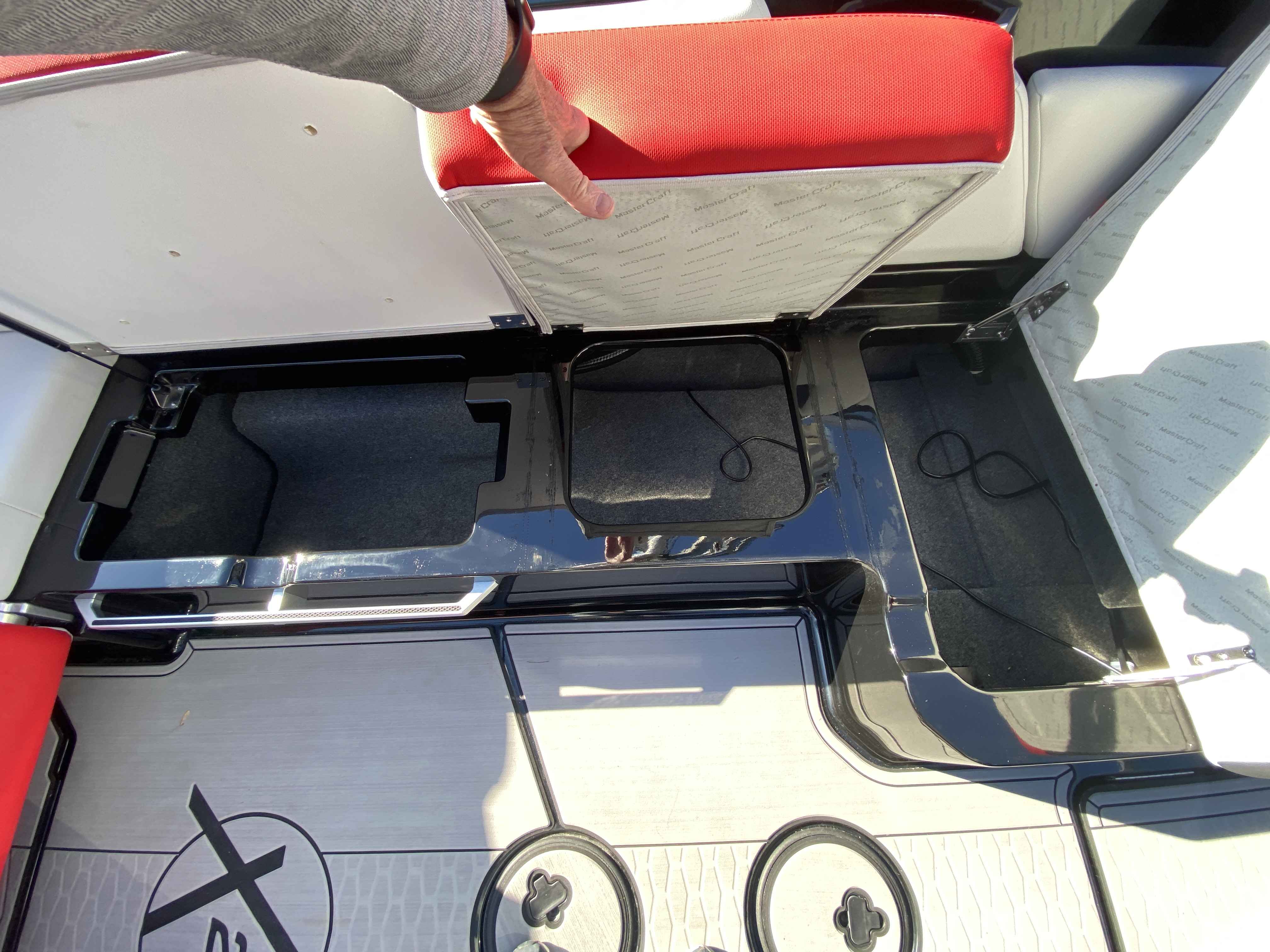 2021 MasterCraft X26