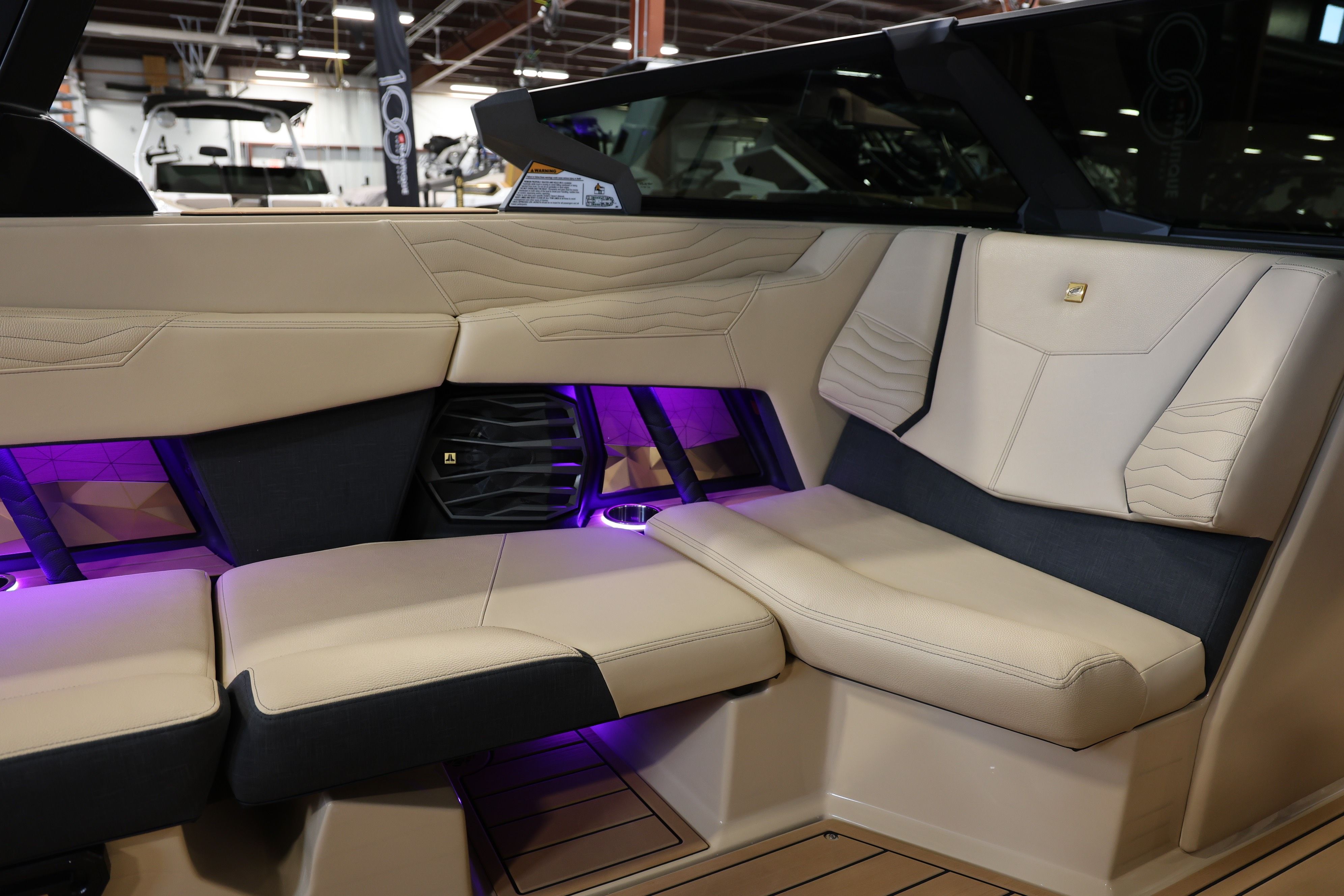 2025 Nautique G23