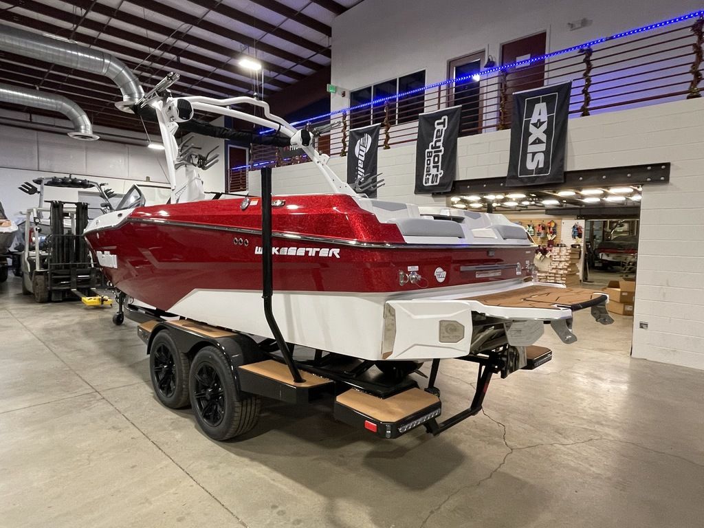 2025 Malibu Boats 23 MXZ