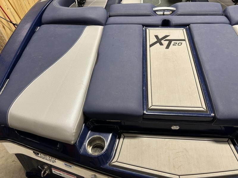 2018 MasterCraft XT20