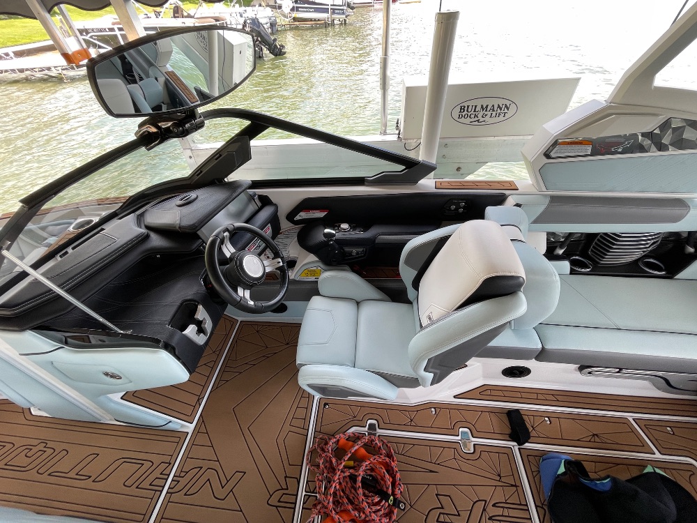 Like New 2019 Super Air Nautique G23