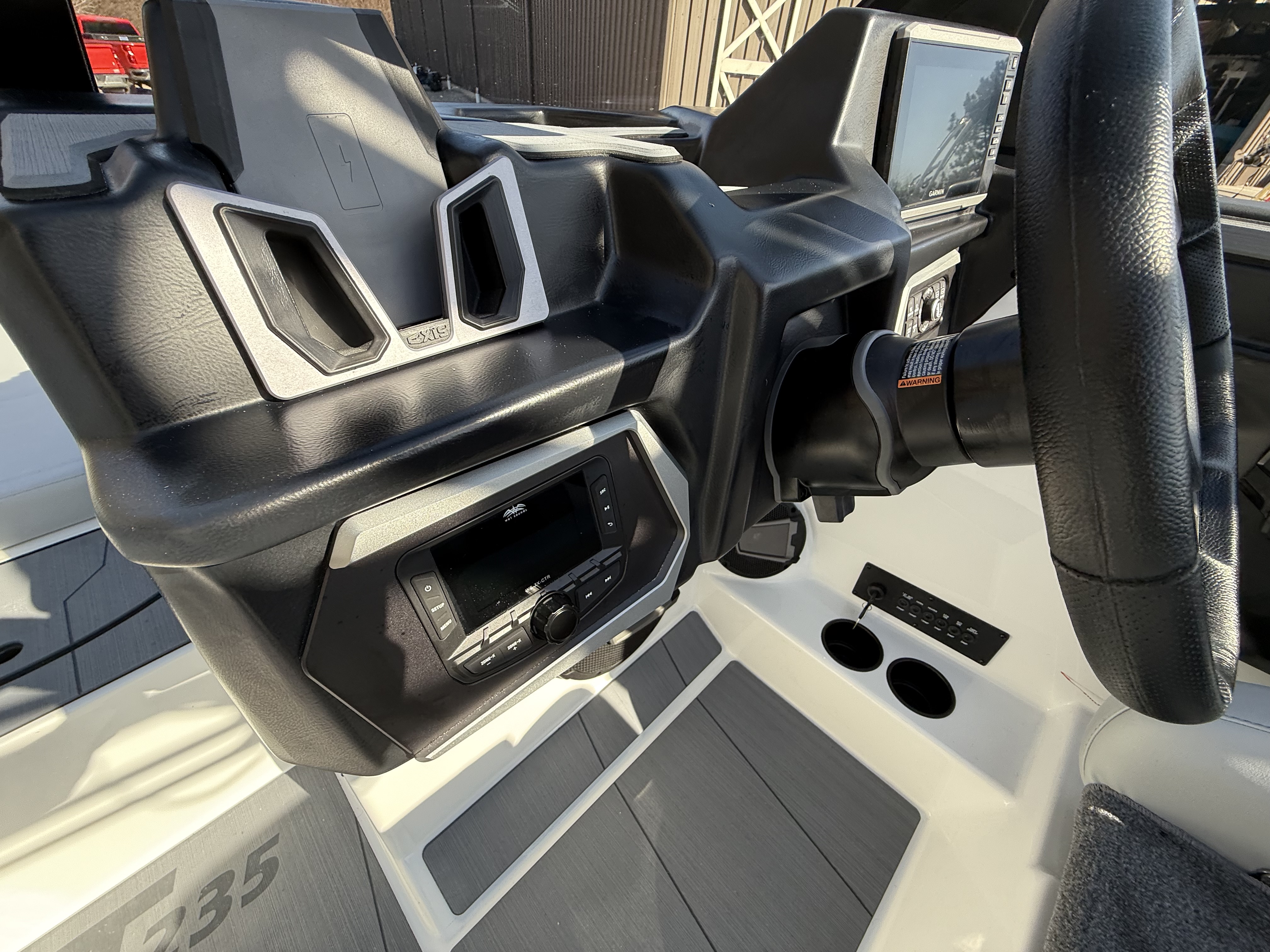 2025 Axis T235