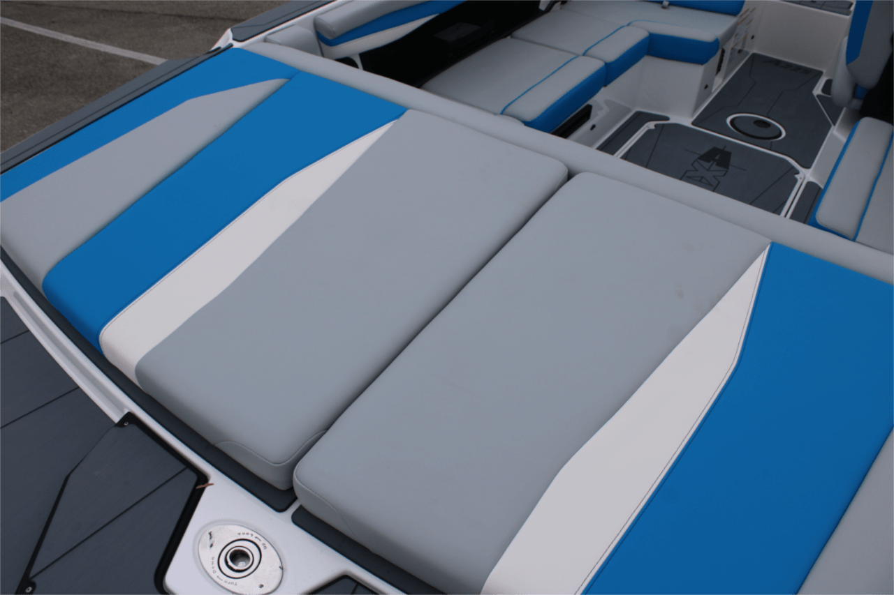 2025 Axis A225