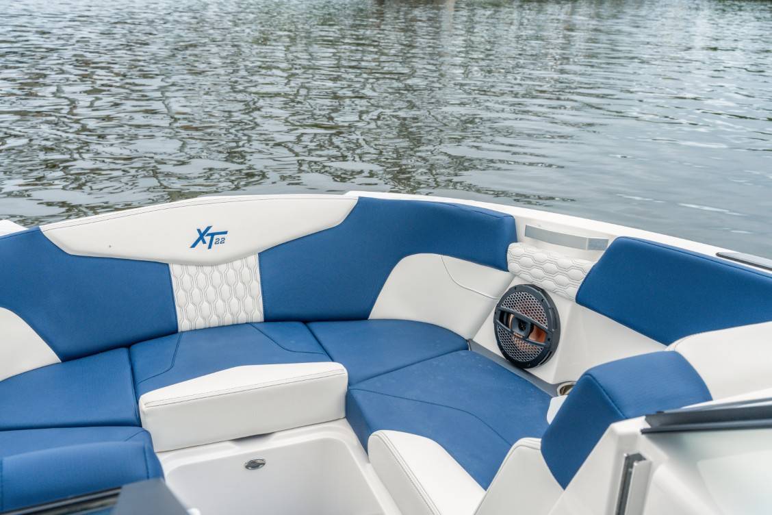 2024 Mastercraft XT22