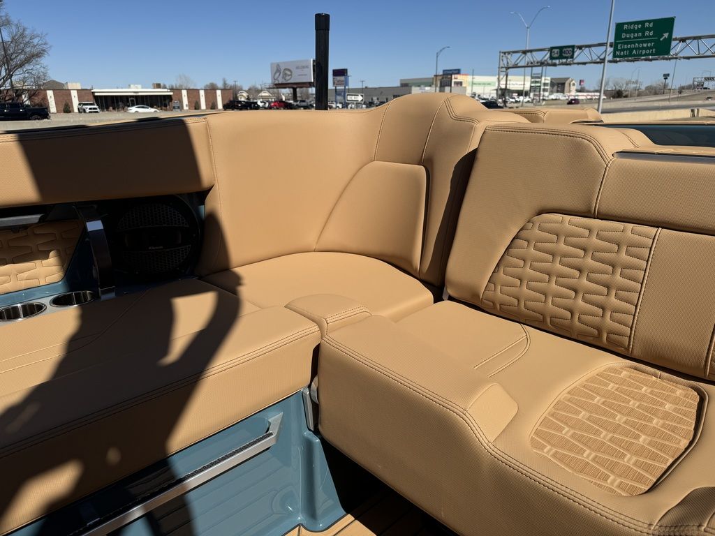 2025 MasterCraft X24