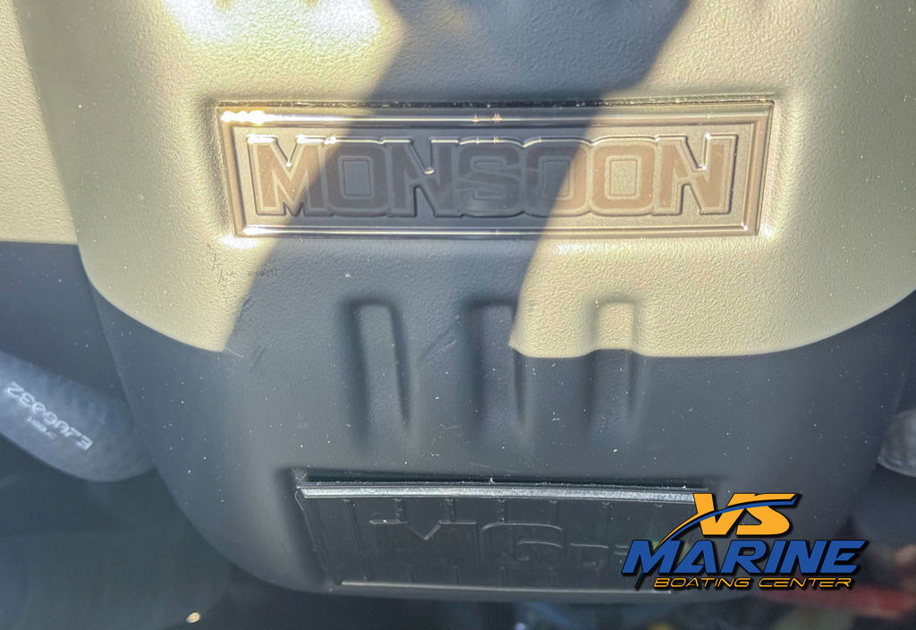 2020 Malibu Boats 25 LSV