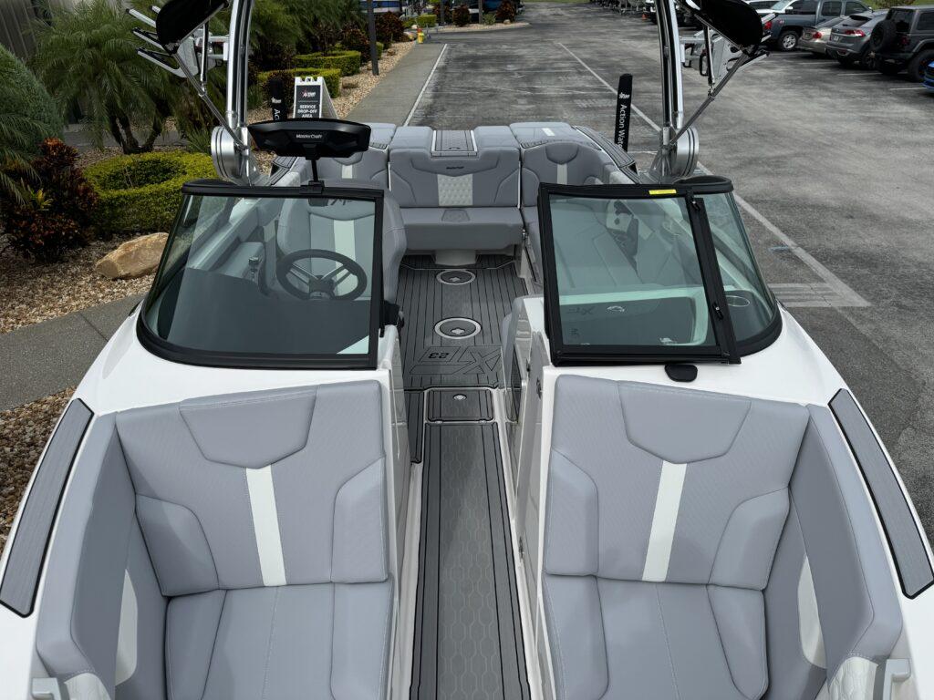2025 MasterCraft XT23