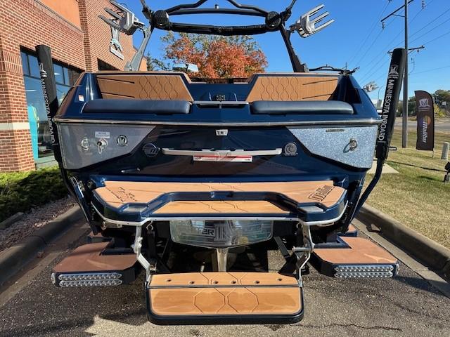 2024 Malibu M220 -W4897
