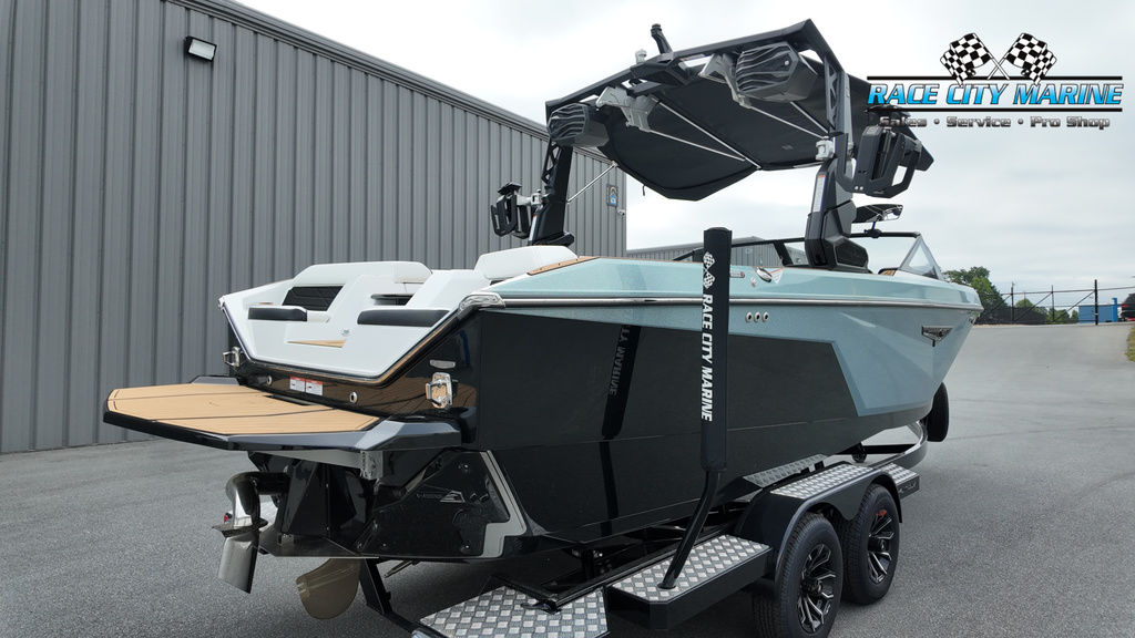 2025 Nautique S23