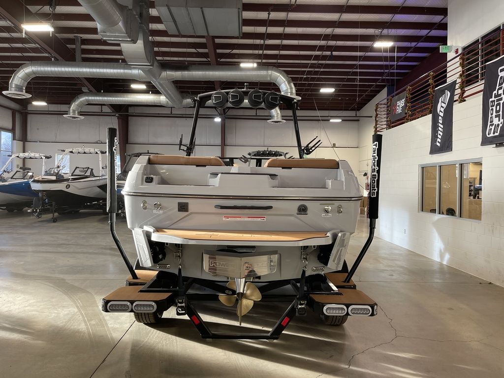 2025 Axis Wake Research A245