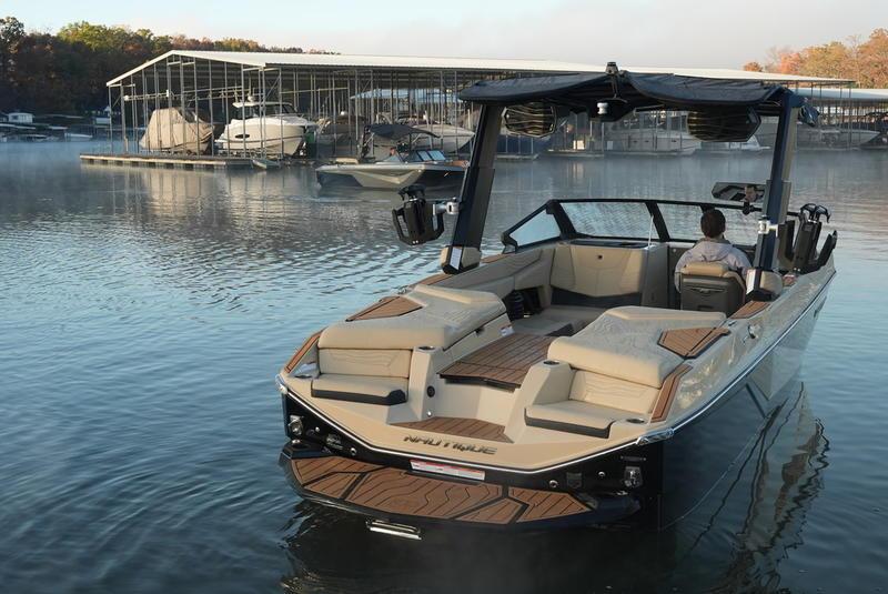 boat.Title