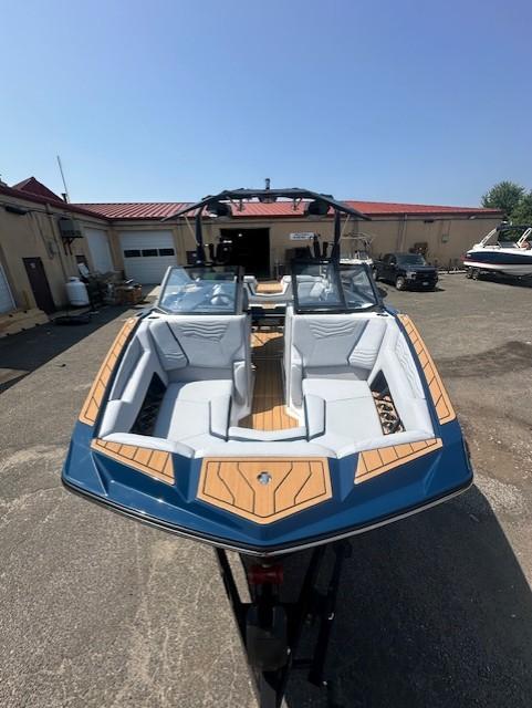 2025 Nautique g23