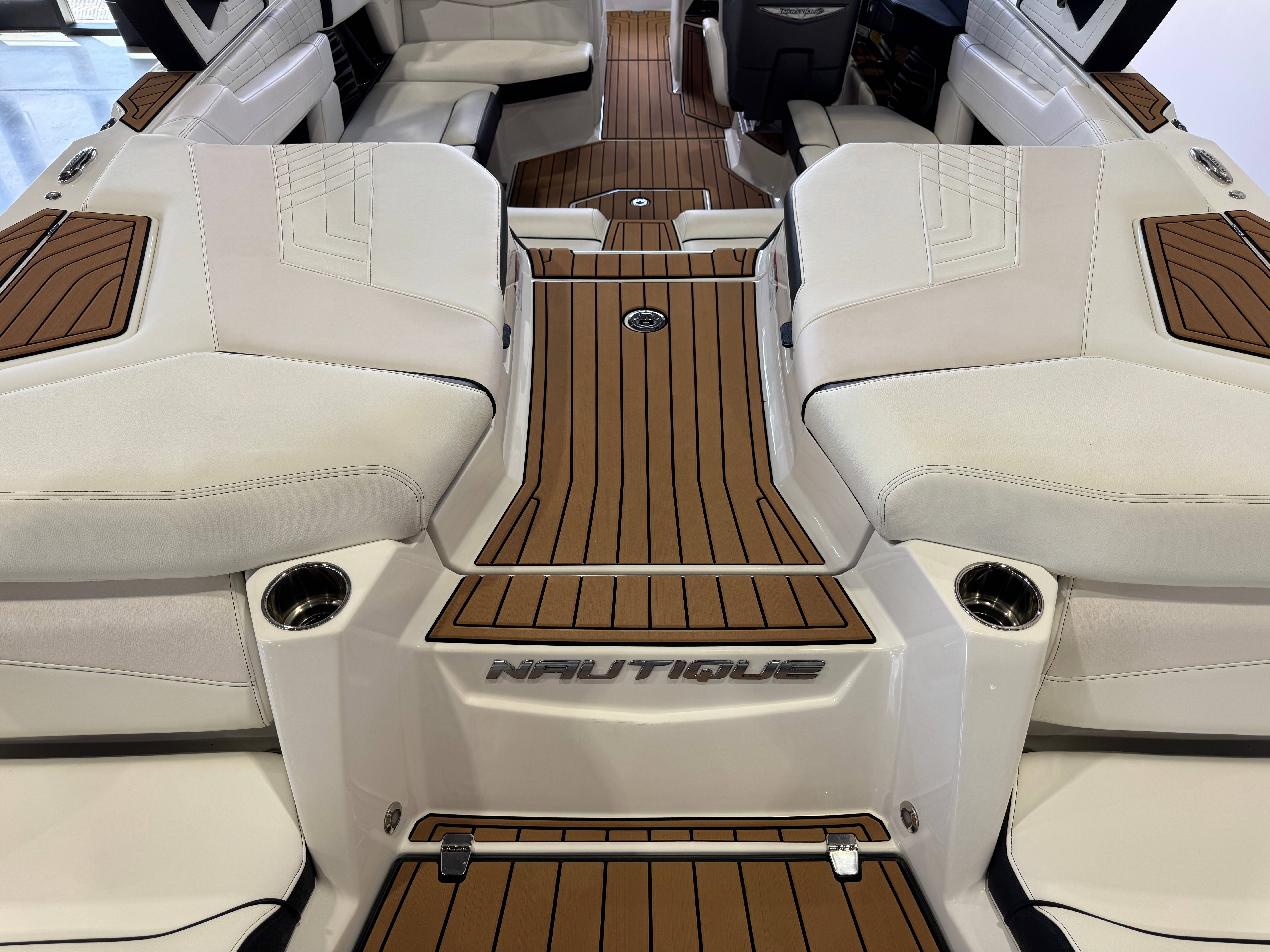 2021 Nautique Super Air Nautique G21