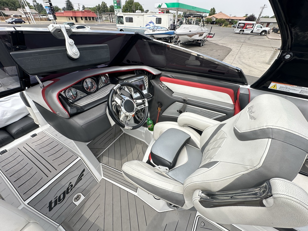 2014 Tige Boats ASR