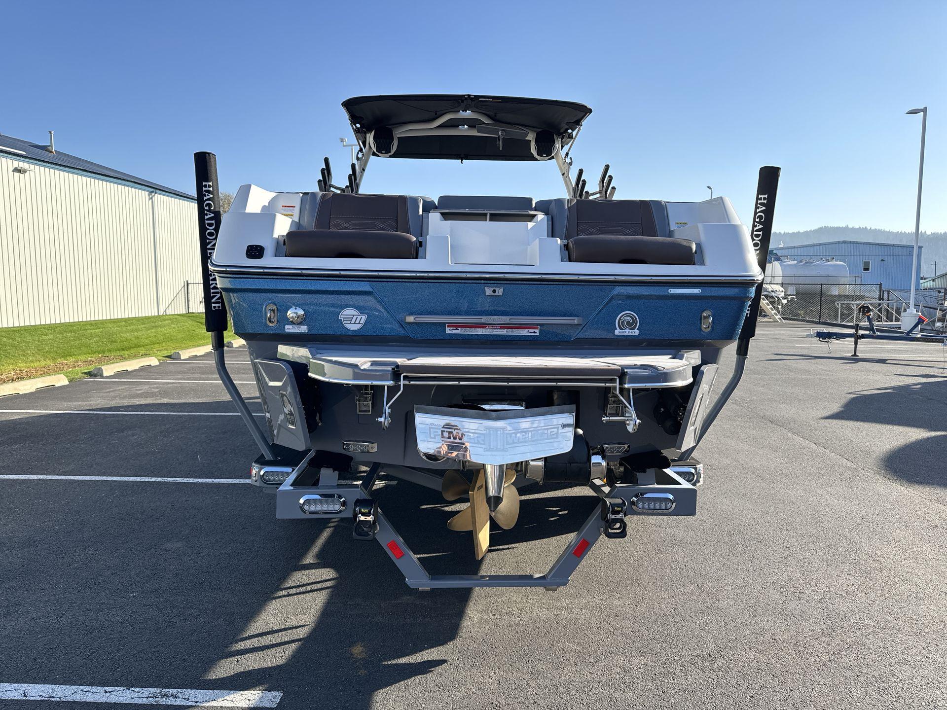 2025 Malibu 26 LSV