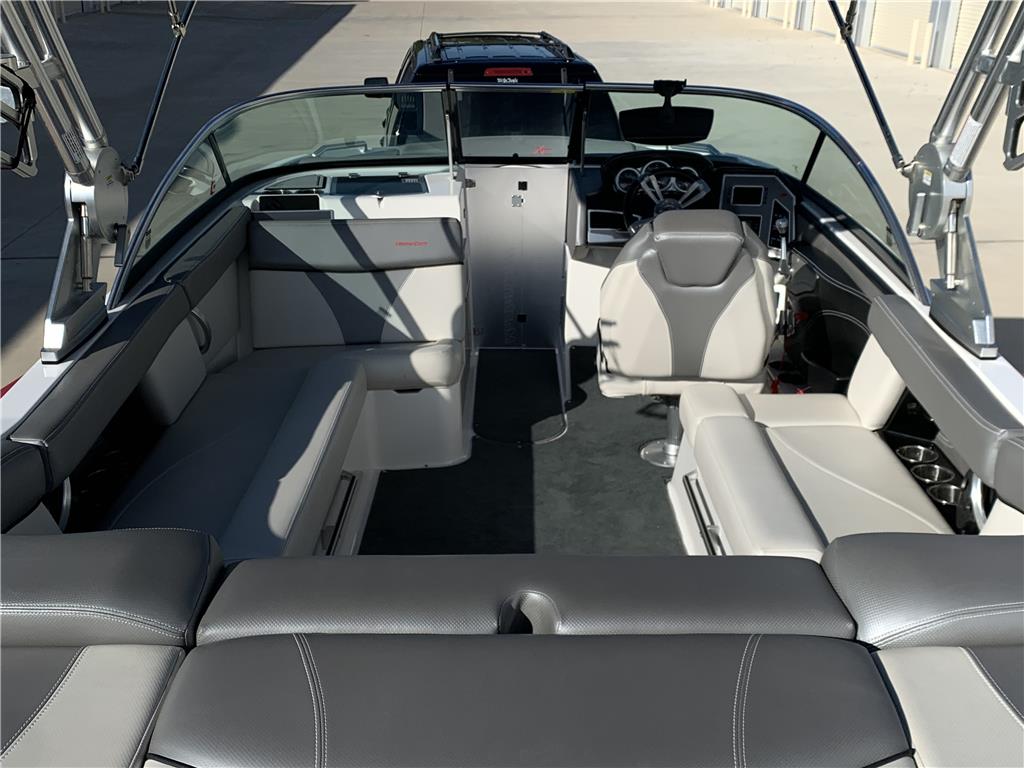 2018 MasterCraft XT22. Only 75 Hours