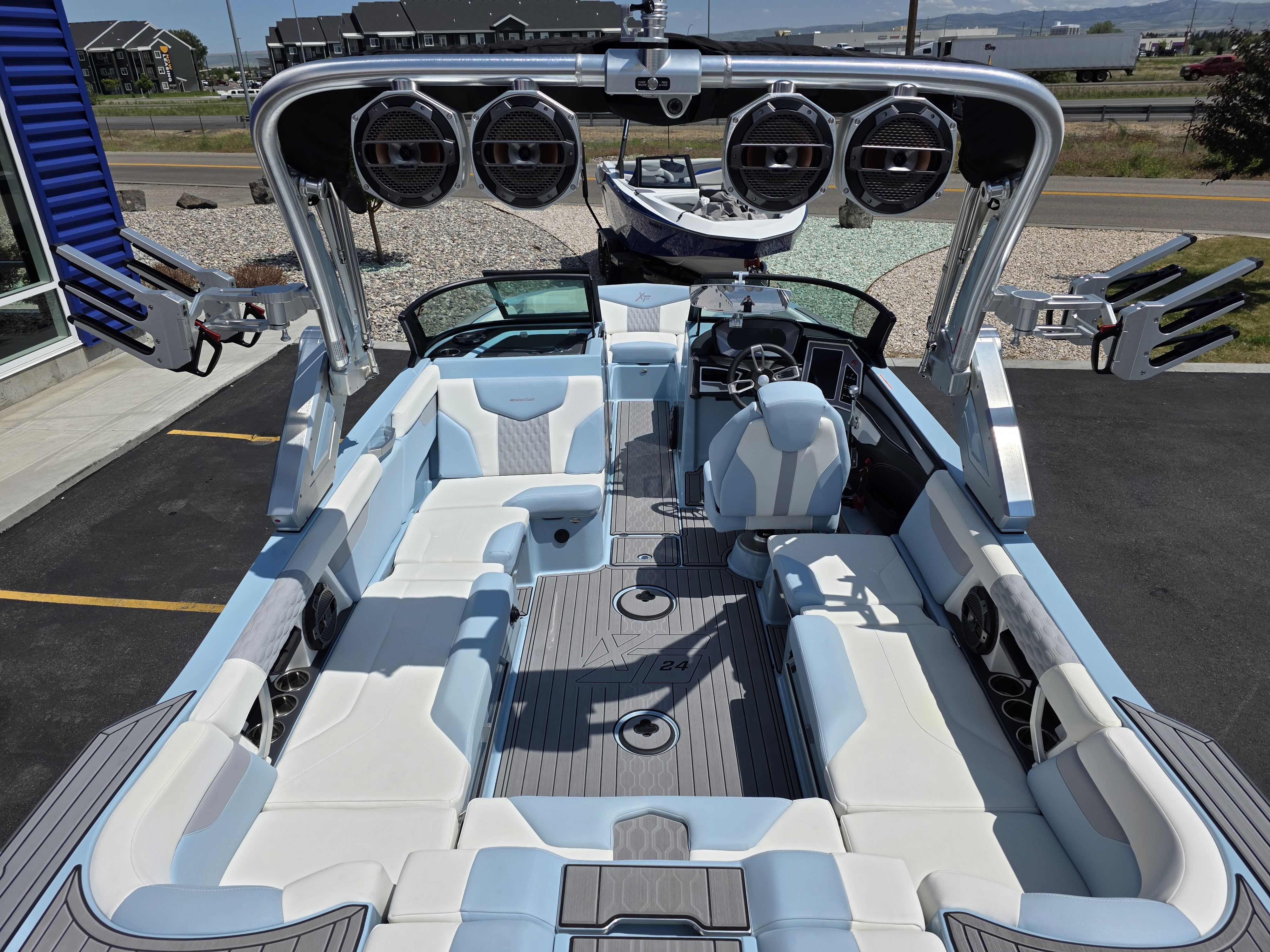 2022 MasterCraft XT24