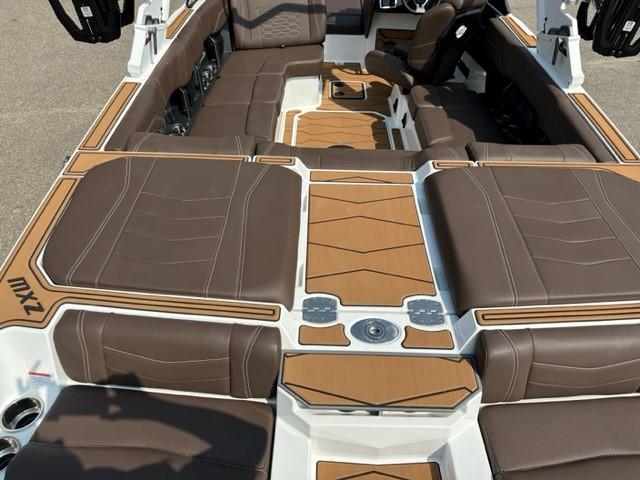 2024 Malibu 23 MXZ *Huge MSRP Discount*