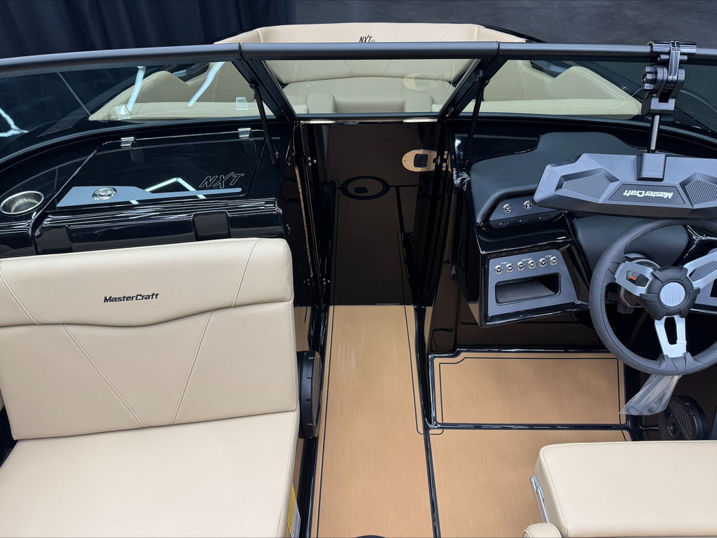 2025 MasterCraft NXT24