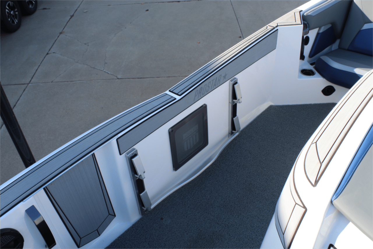 2024 Mastercraft Prostar