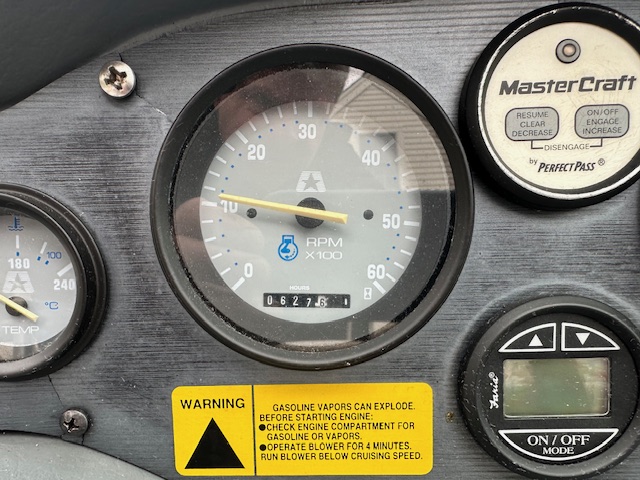 1995 Mastercraft Maristar 225 VRS with Corvette LT1