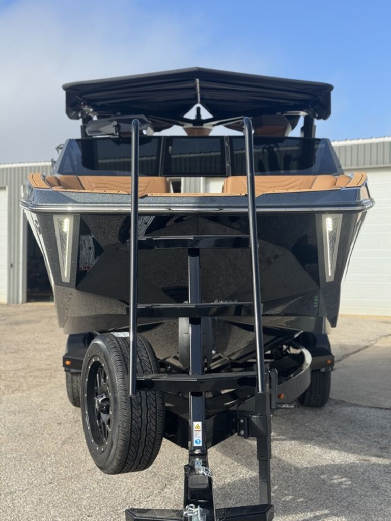 2025 Nautique Super Air Nautique G23