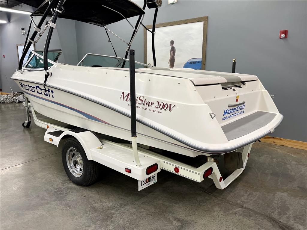 1995 MasterCraft Maristar 200 V