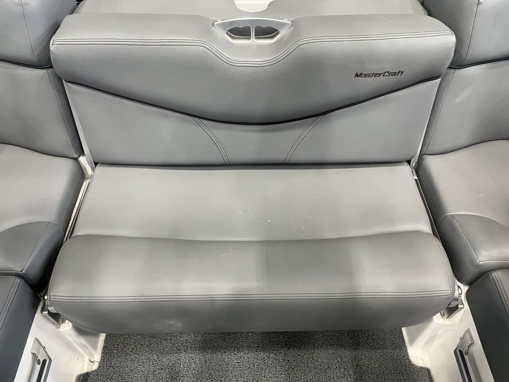 2019 MasterCraft XT23 Icon