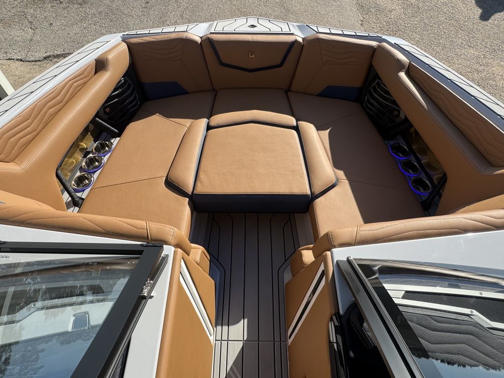 2025 Nautique Super Air Nautique G23