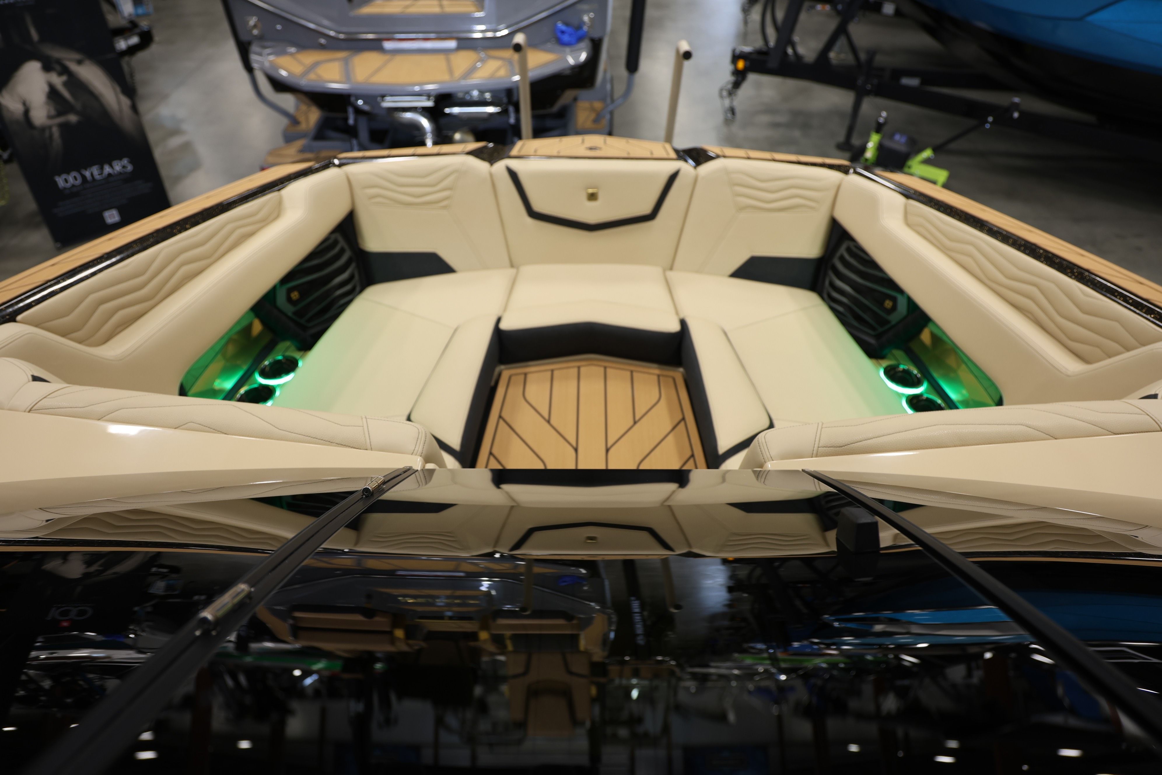2025 Nautique G23