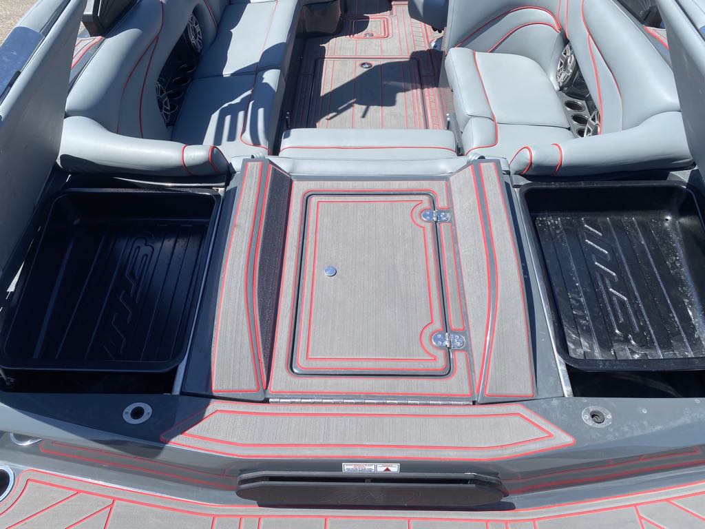 2023 MB Sports B52 Alpha