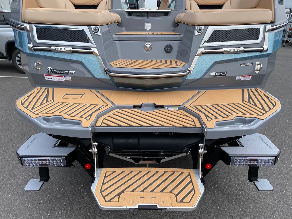 2025 MasterCraft XSTAR 23