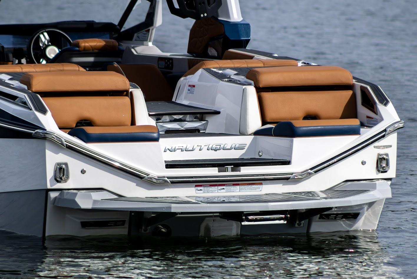 Nautique Paragon G25 Additional Supplemental Ballast Available! *Thruster*WakeSub*Warranty