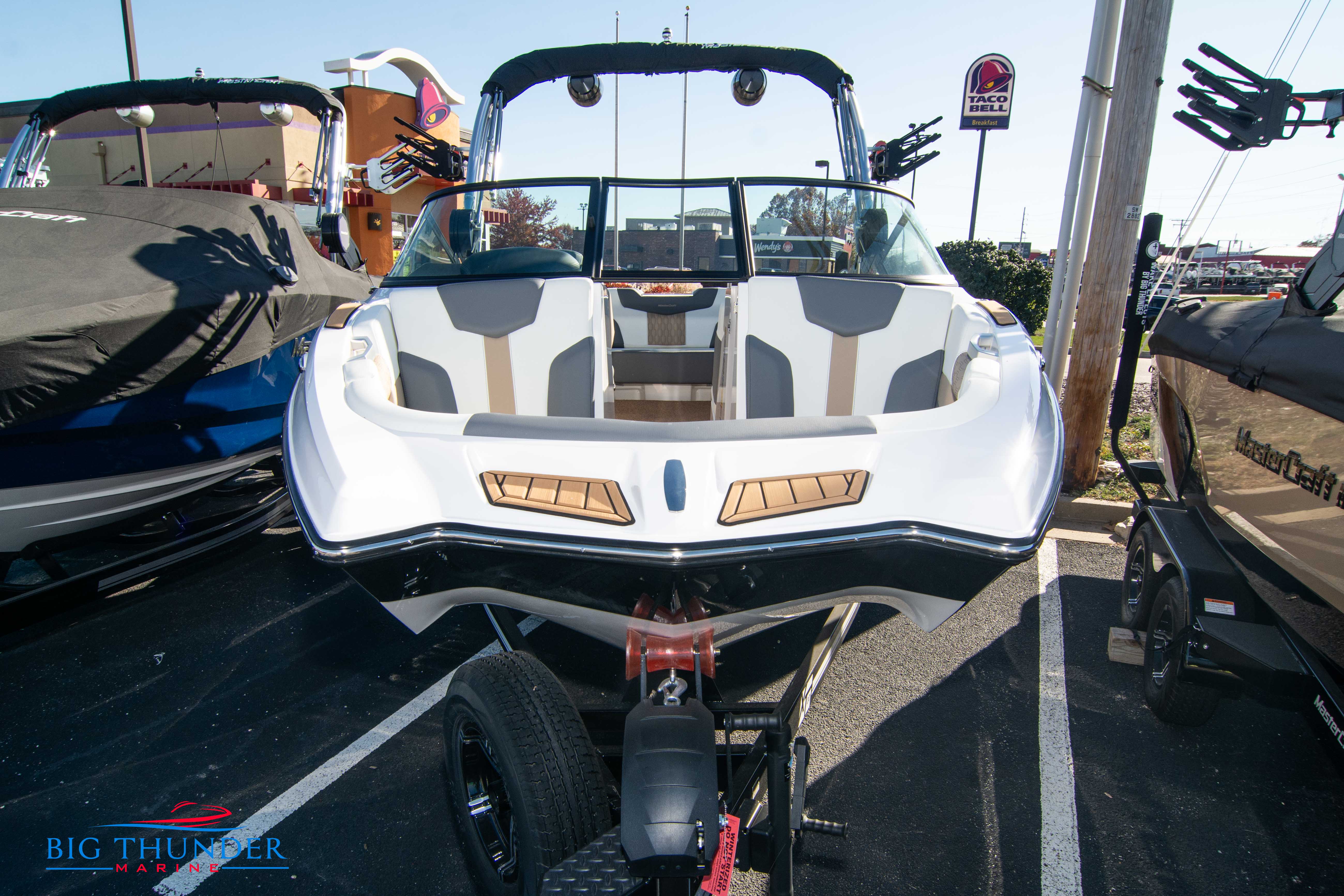 2023 Mastercraft XT20