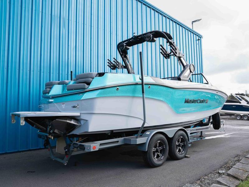 2025 MasterCraft XT24