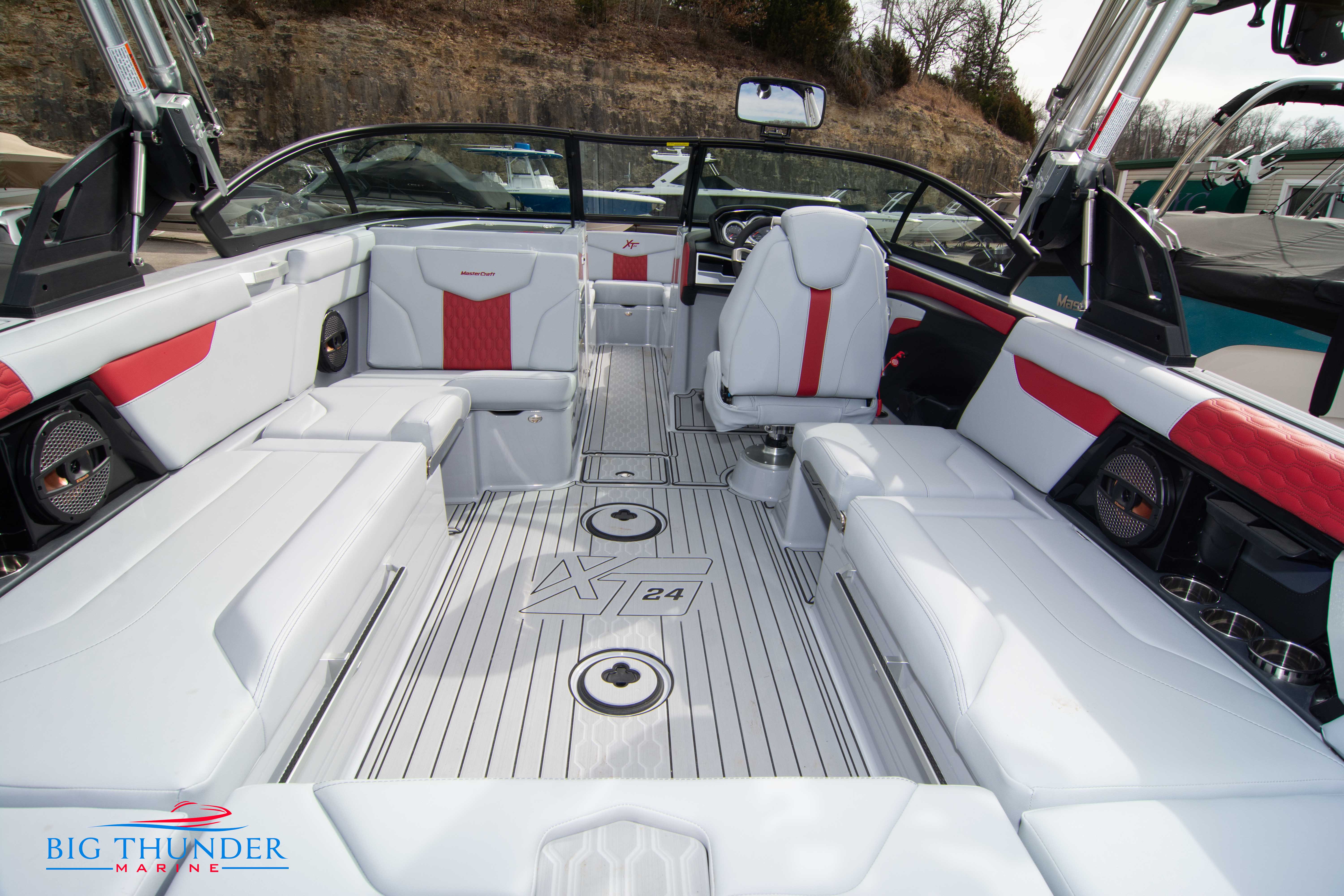 2024 Mastercraft XT24
