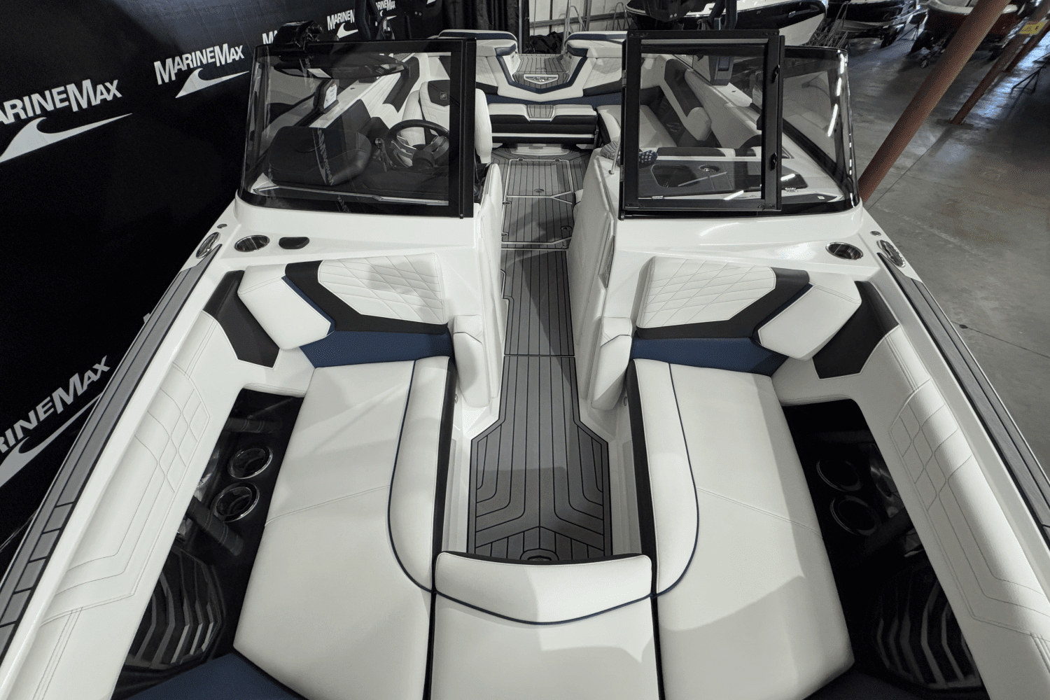 2021 Nautique G23