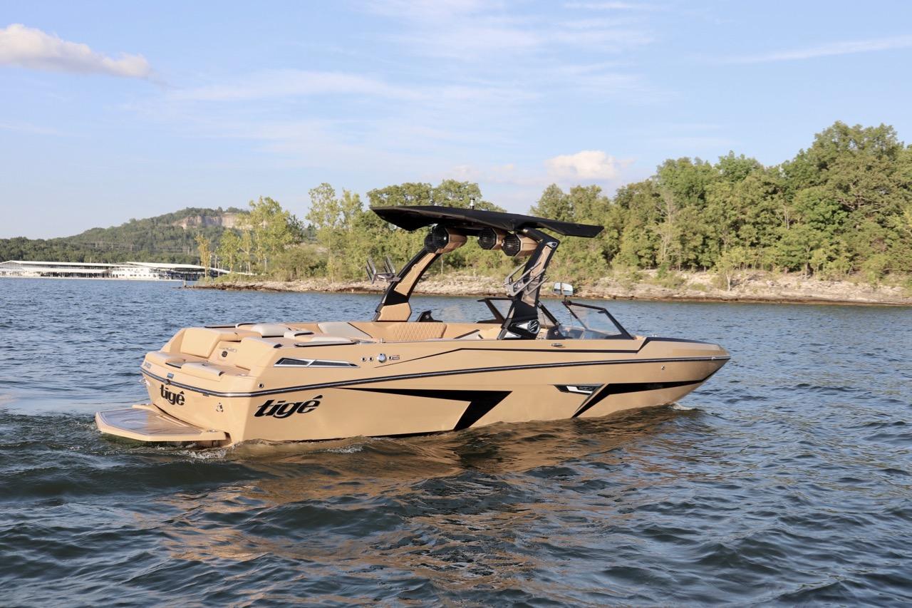 2023 TIGE 24RZX HARD LOADED * LOW HOURS * WAY BELOW DEALER COST!!