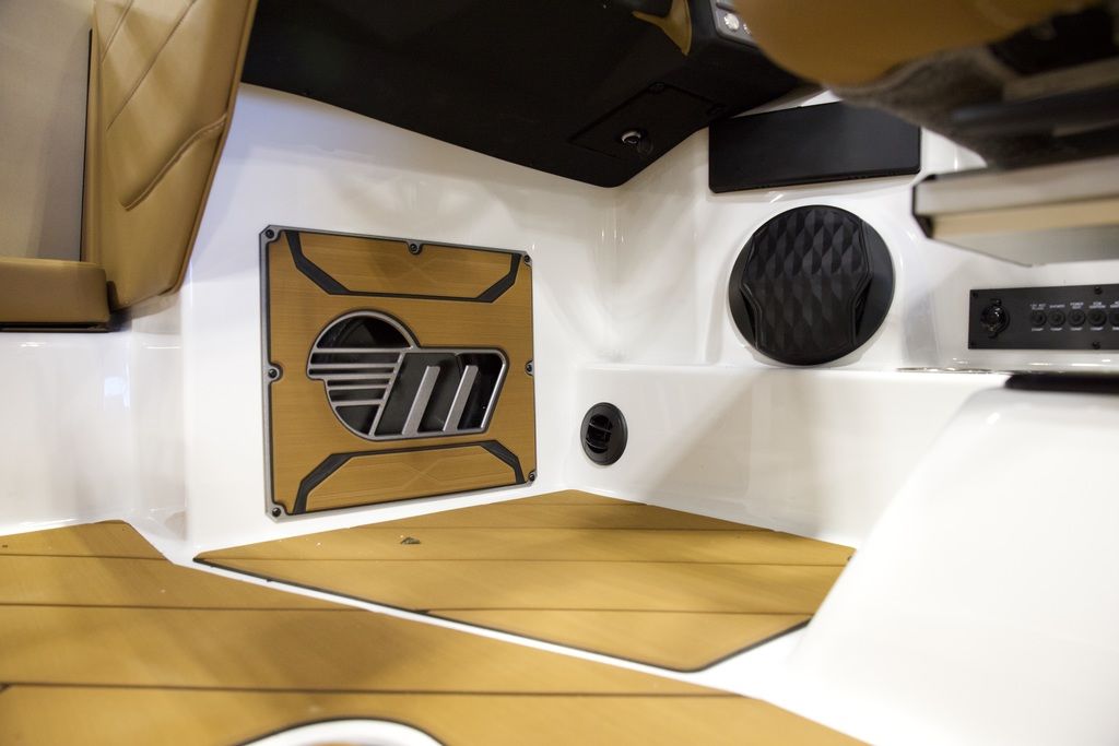 2025 Malibu Boats 23 LSV