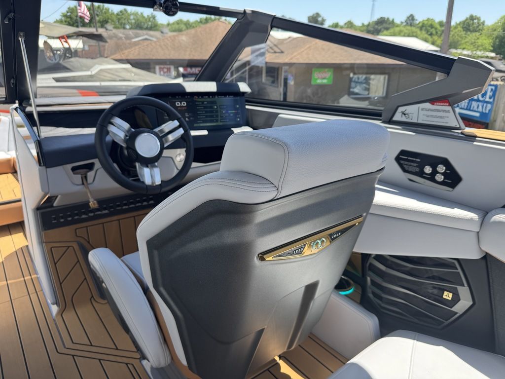 2025 Nautique Super Air Nautique G25