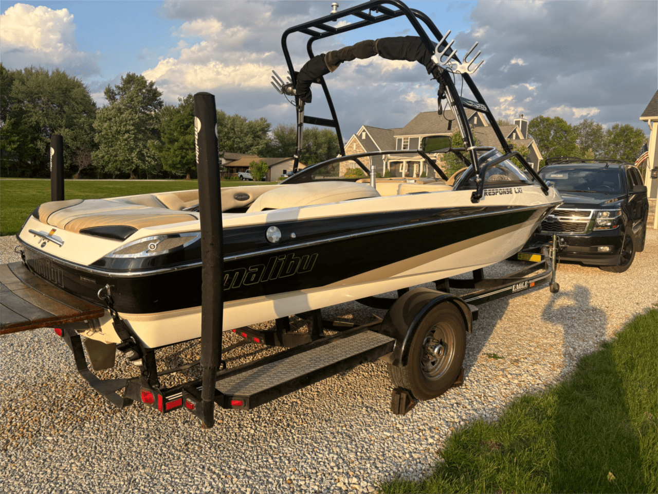2003 Malibu Response lxi with Eagle Trailer  Icon