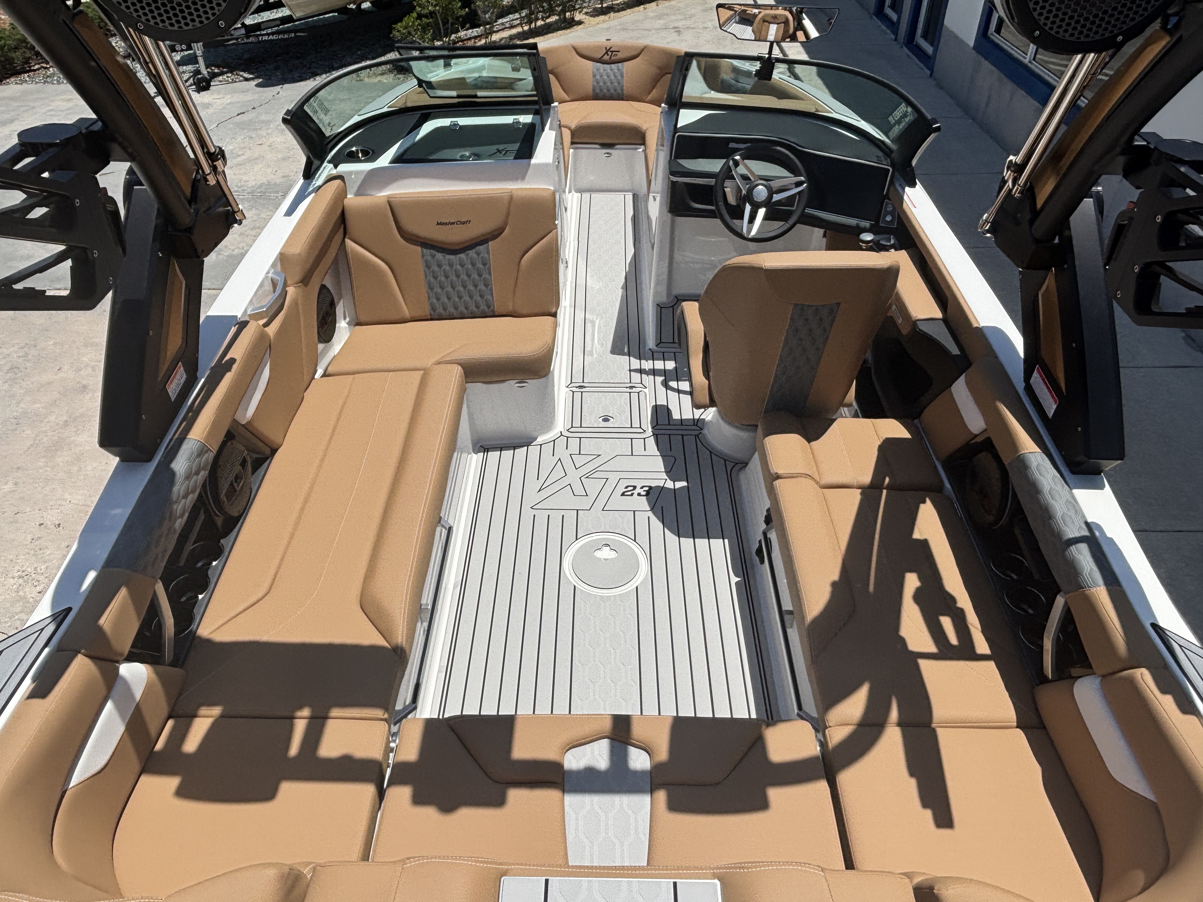 2025 Mastercraft XT23