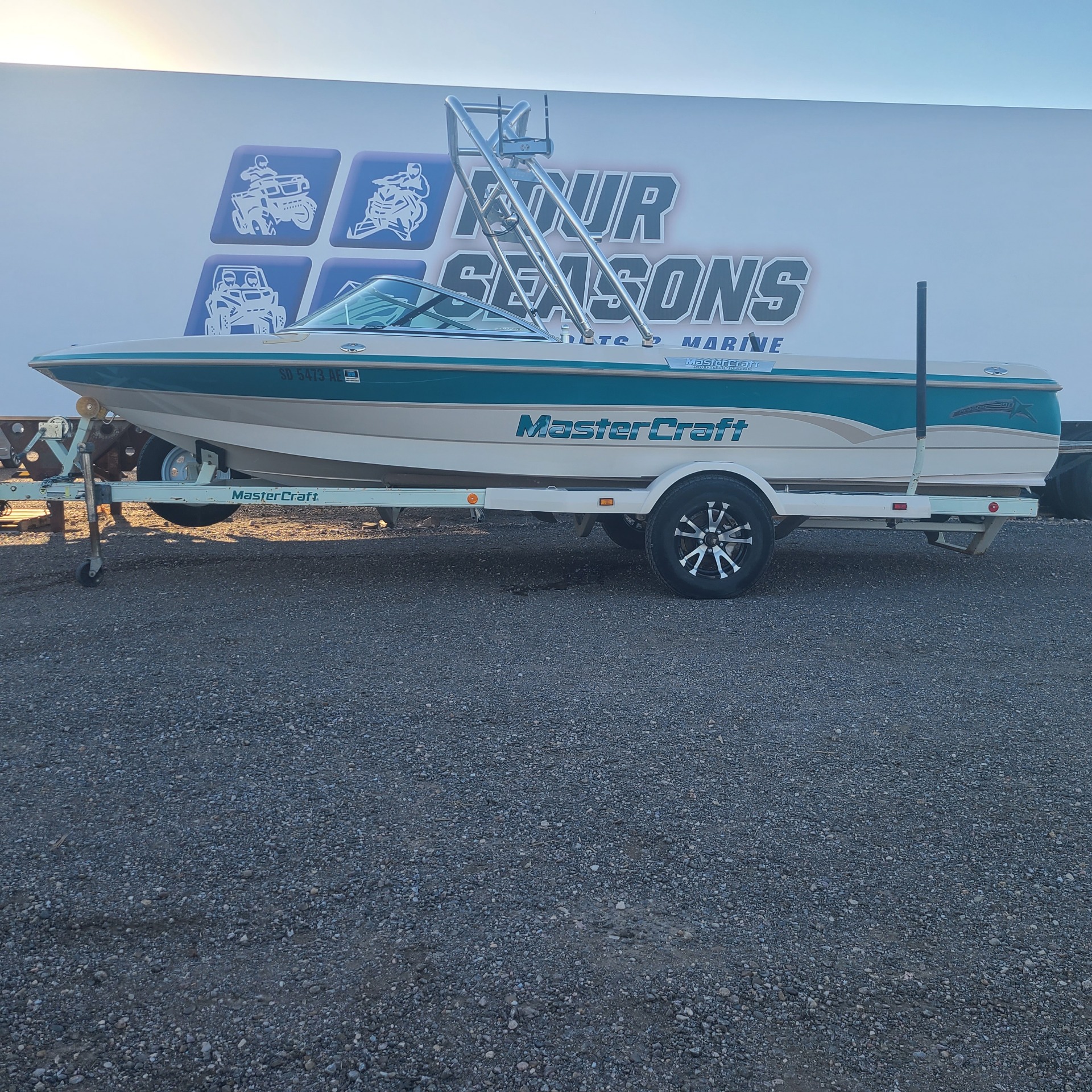 boat.Title