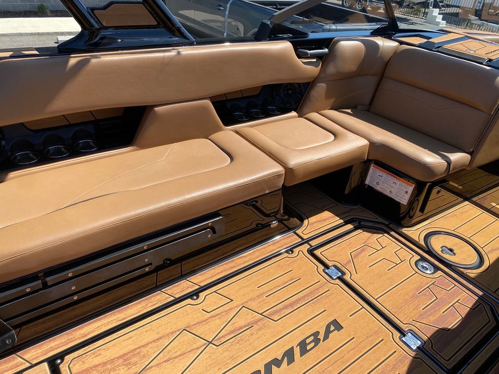 2023 MOOMBA Mojo