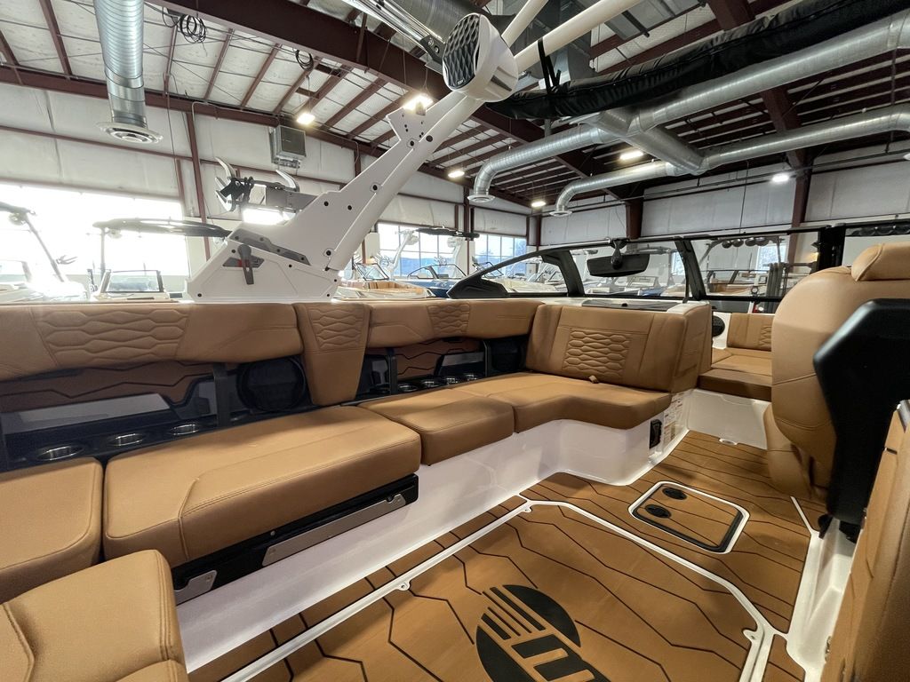 2025 Malibu Boats 24 MXZ