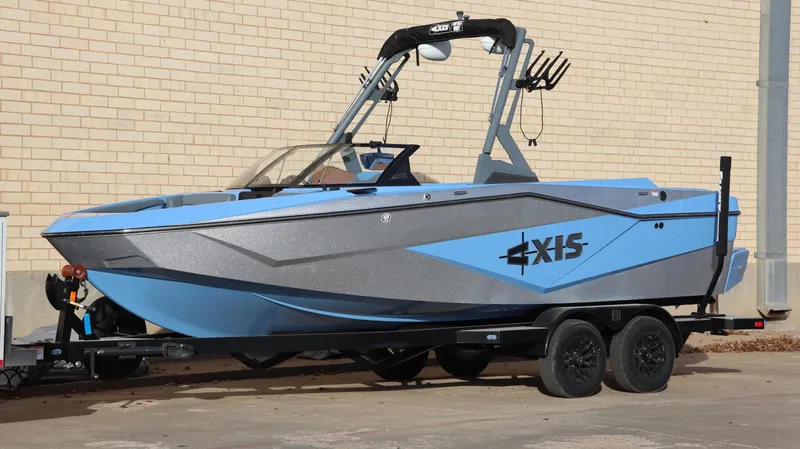 boat.Title