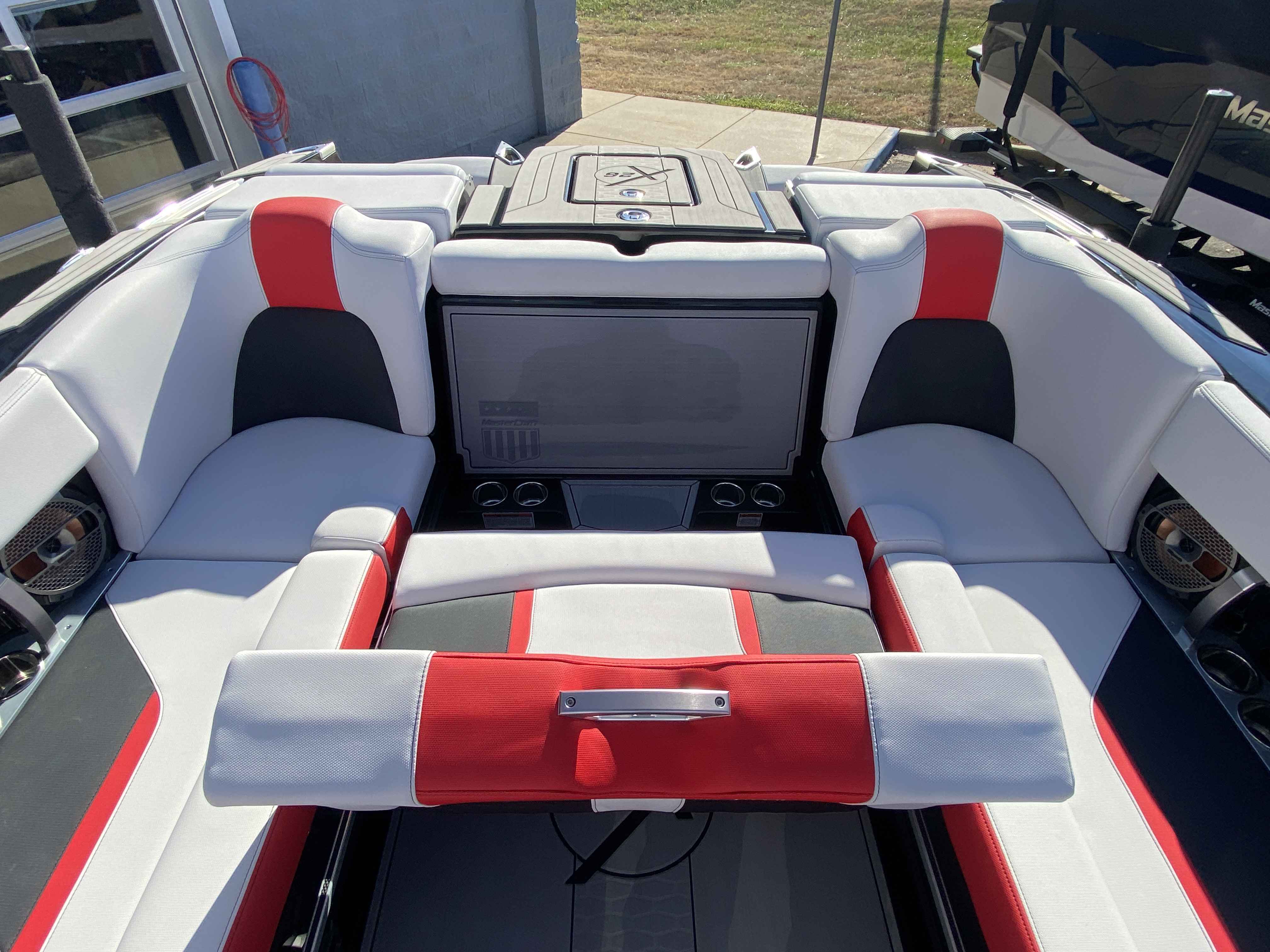 2021 MasterCraft X26