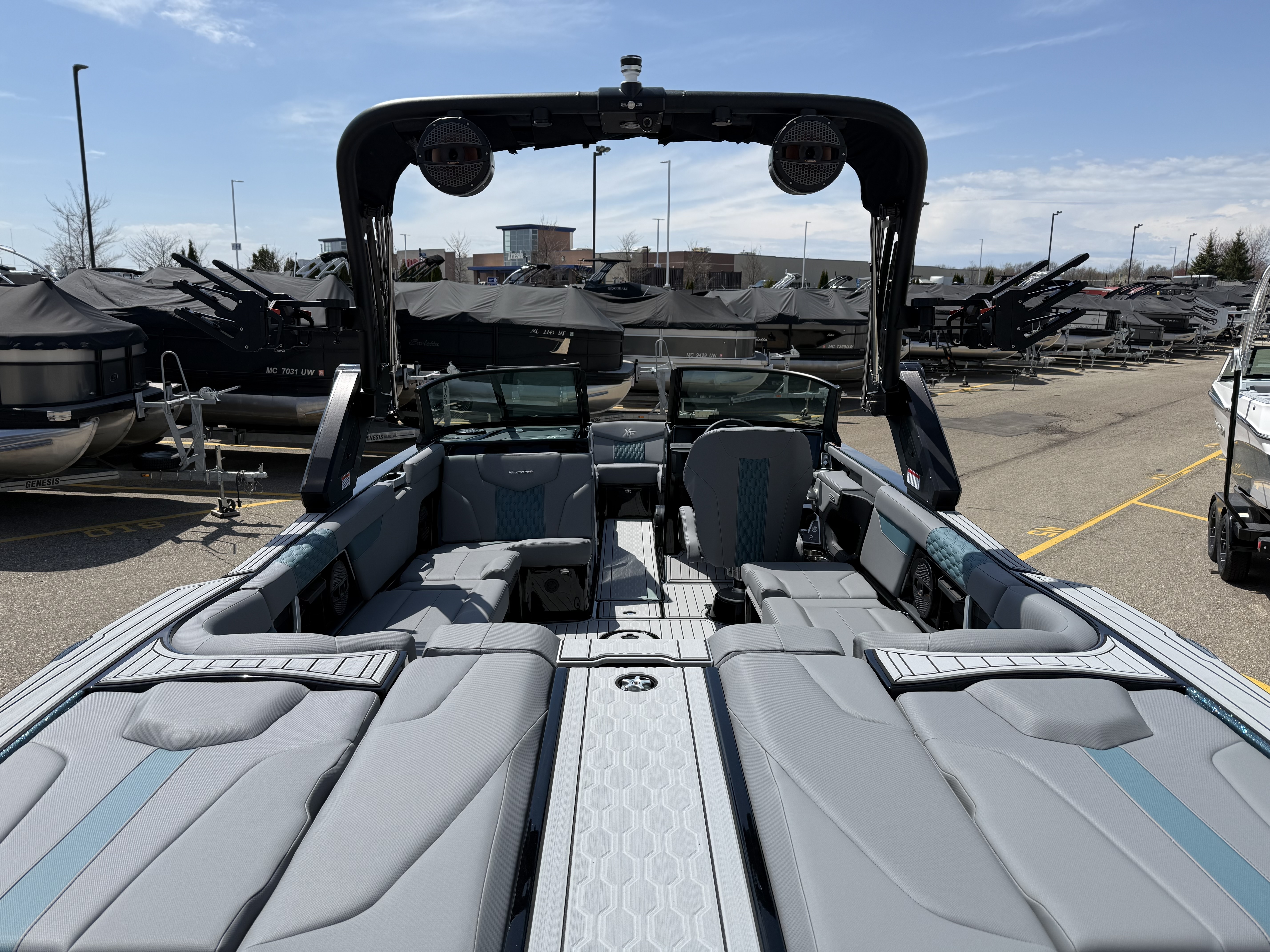 2025 MasterCraft XT24