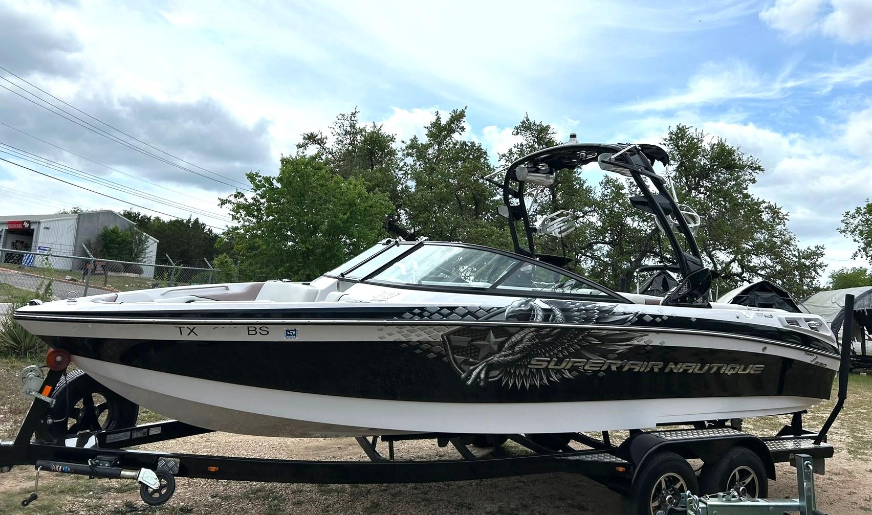 2011 Super Air Nautique 230 TEAM EDITION!
